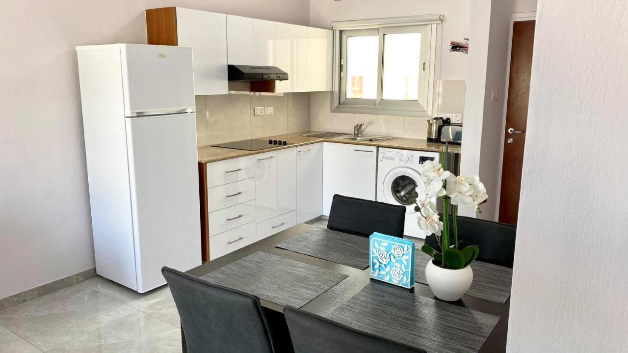 Napa Court 2 Appartement Agia Napa Buitenkant foto