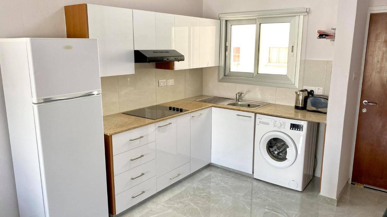Napa Court 2 Appartement Agia Napa Buitenkant foto